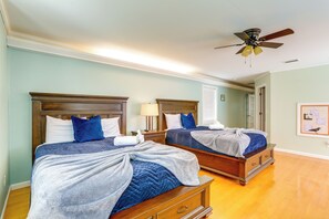 House (5 Bedrooms) | Interior - 4 Mi to Beaches: Alluring Largo Hideaway! (Largo)