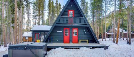 House (3 Bedrooms) | Front of property