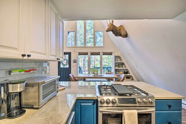 House (3 Bedrooms) | Interior