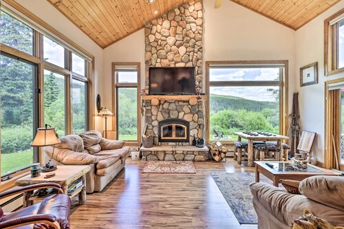 Alpine Escape w/ Mtn Views in Blue River!
