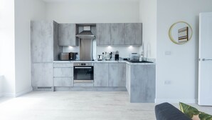 Exclusive Apartment, 2 Bedrooms | Private kitchen