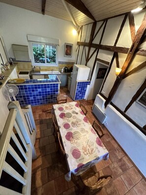 Micro-ondes, lave-vaisselle