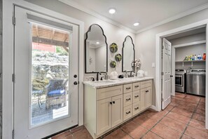 منزل (3 Bedrooms) | المنشأة من الداخل