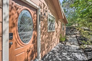 House (3 Bedrooms) | Interior - Canyon Lake Hideaway w/ Fire Pit & Yard! (Canyon Lake)