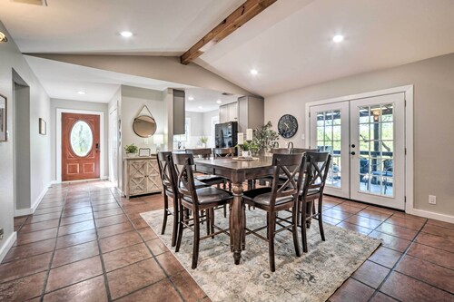 Canyon Lake Hideaway w/ Fire Pit & Yard!