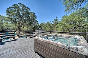 Interior - Canyon Lake Hideaway w/ Fire Pit & Yard! (Canyon Lake)