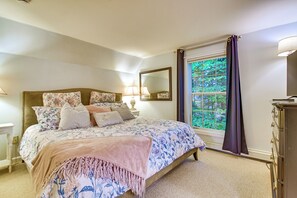 House (3 Bedrooms) | Interior - Family Ski Getaway w/ Hot Tub, Near Cranmore! (Conway)