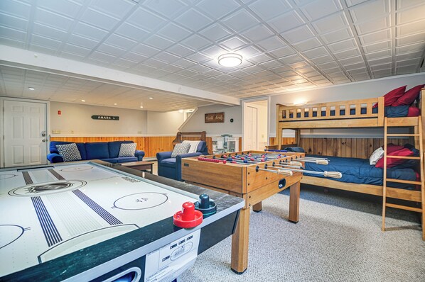 House (3 Bedrooms) | Interior - Family Ski Getaway w/ Hot Tub, Near Cranmore! (Conway)