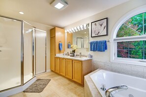 House (3 Bedrooms) | Interior - Family Ski Getaway w/ Hot Tub, Near Cranmore! (Conway)