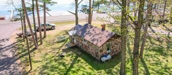 Convenient Cabin w/ Access to 3 Boat Docks!