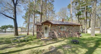 Convenient Cabin w/ Access to 3 Boat Docks!