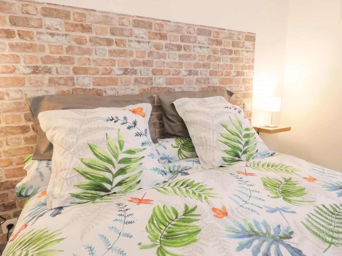 3 bedrooms, travel crib, WiFi