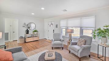 Nhà (3 Bedrooms) | Nội thất