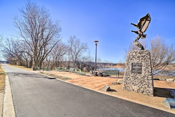 'The Boston Cottage' ~ 4 Mi To Downtown Tulsa - Tulsa Zoo, Tulsa