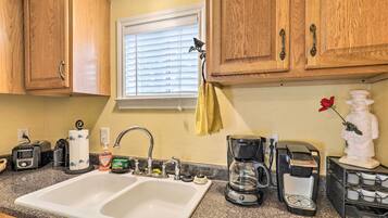 Apartment (0 Bedroom) | Interior