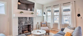 Charming Downtown Home w/ Updated Interior!