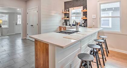 Charming Downtown Home w/ Updated Interior!