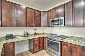 Interior - 7 Mi to Arapahoe Basin Ski Area: Keystone Condo (Keystone)