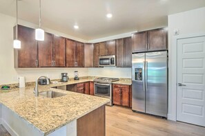 Apartment (1 Bedroom) | Interior - 7 Mi to Arapahoe Basin Ski Area: Keystone Condo (Keystone)