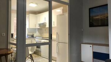 Dishwasher, coffee/tea maker