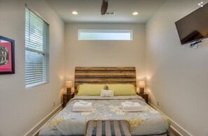 1 bedroom, iron/ironing board, free WiFi, bed sheets