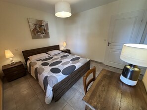 2 Schlafzimmer, Internetzugang, Bettwäsche