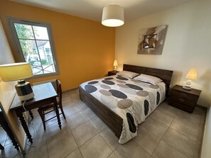 2 bedrooms, Internet, bed sheets