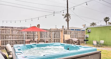 Walk to Beach: Breezy Galveston Apt w/ Deck!