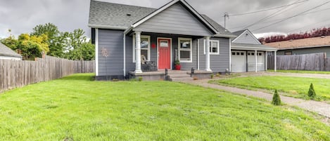 House (3 Bedrooms) | Front of property