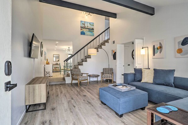 Apartment (3 Bedrooms) | Front of property - Modern Palm Springs Townhome Near Golf Courses (Palm Springs)