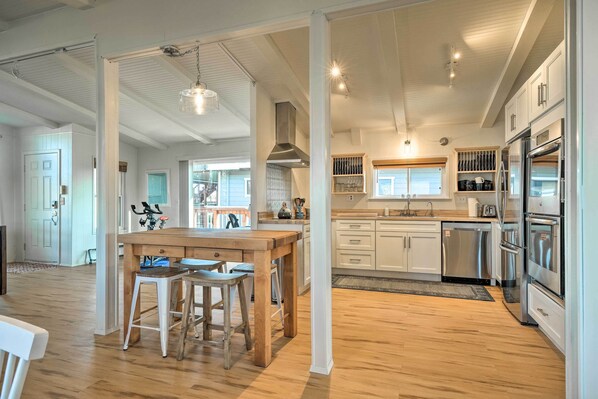 House (2 Bedrooms) | Interior