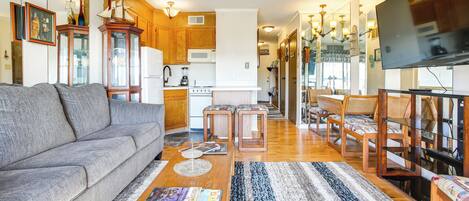 Apartment (1 Bedroom) | Interior