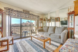 Apartment (1 Bedroom) | Interior - Balcony + Gulf Views: Beachfront Galveston Retreat (Galveston)