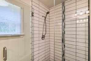 Bathroom - Blue Dolphin' Cottage: Walk to Galveston Seawall! (Galveston)