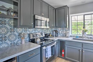 Apartment (1 Bedroom) | Interior