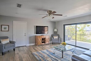 Apartment (1 Bedroom) | Interior - Hilltop Hideaway in Temecula Wine Country (Temecula)