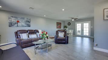 Casa (2 Bedrooms) | Interior