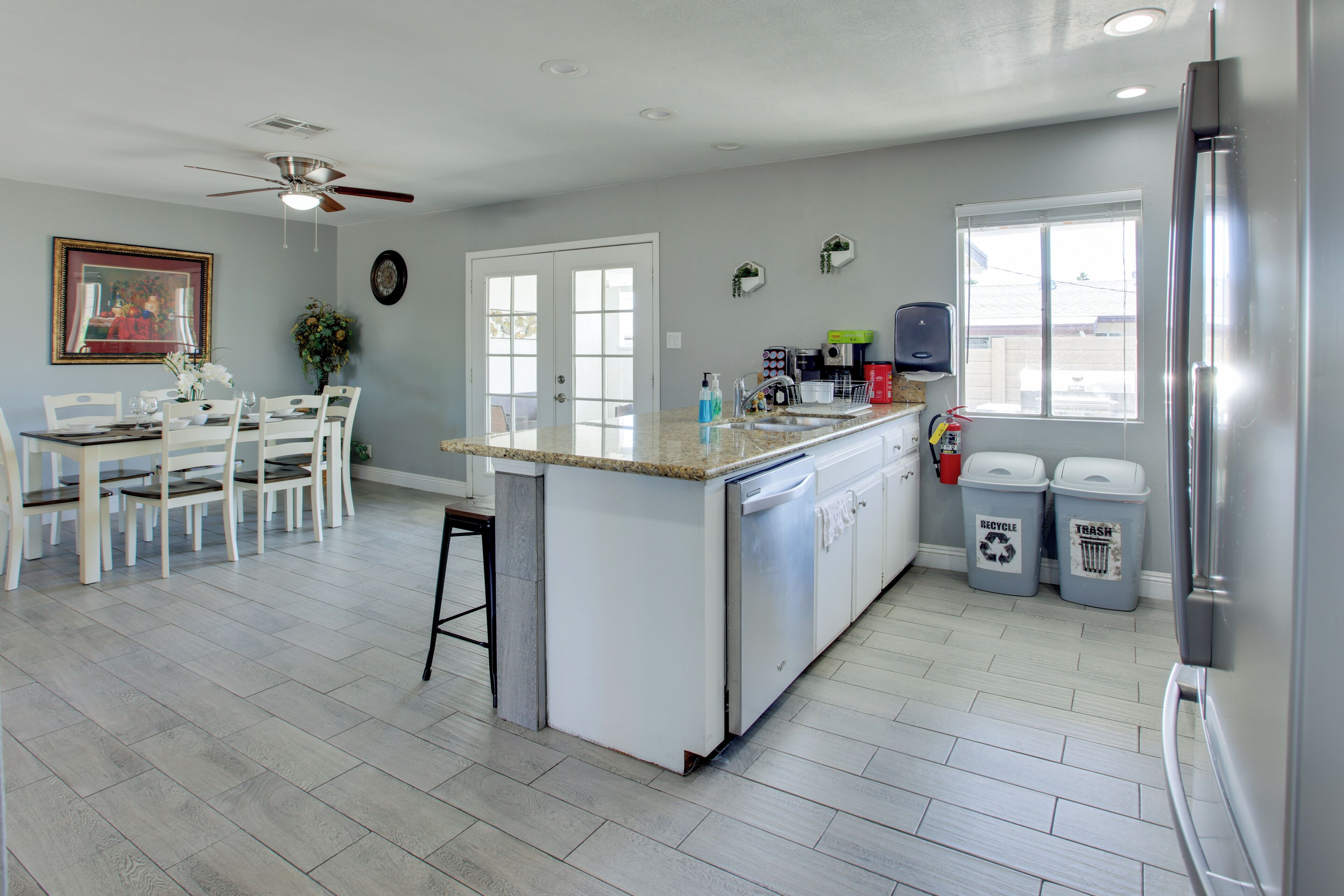 House (2 Bedrooms) | Interior