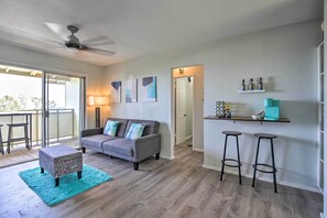 Interior - Kona Kai Haven w/ Pool Access, Walk to Beach! (Kailua-Kona)