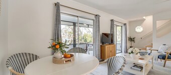 克萊蒙特湖濱度假屋,附皮划艇和火坑