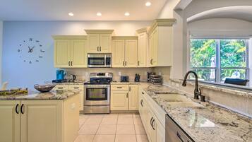 單棟房屋 (3 Bedrooms) | 內部