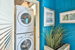 House (3 Bedrooms) | Interior - Ormond Beach Retreat: Walk to Shore & Shops! (Ormond Beach)