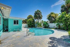 Interior - Ormond Beach Retreat: Walk to Shore & Shops! (Ormond Beach)