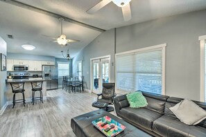 House (2 Bedrooms) | Interior