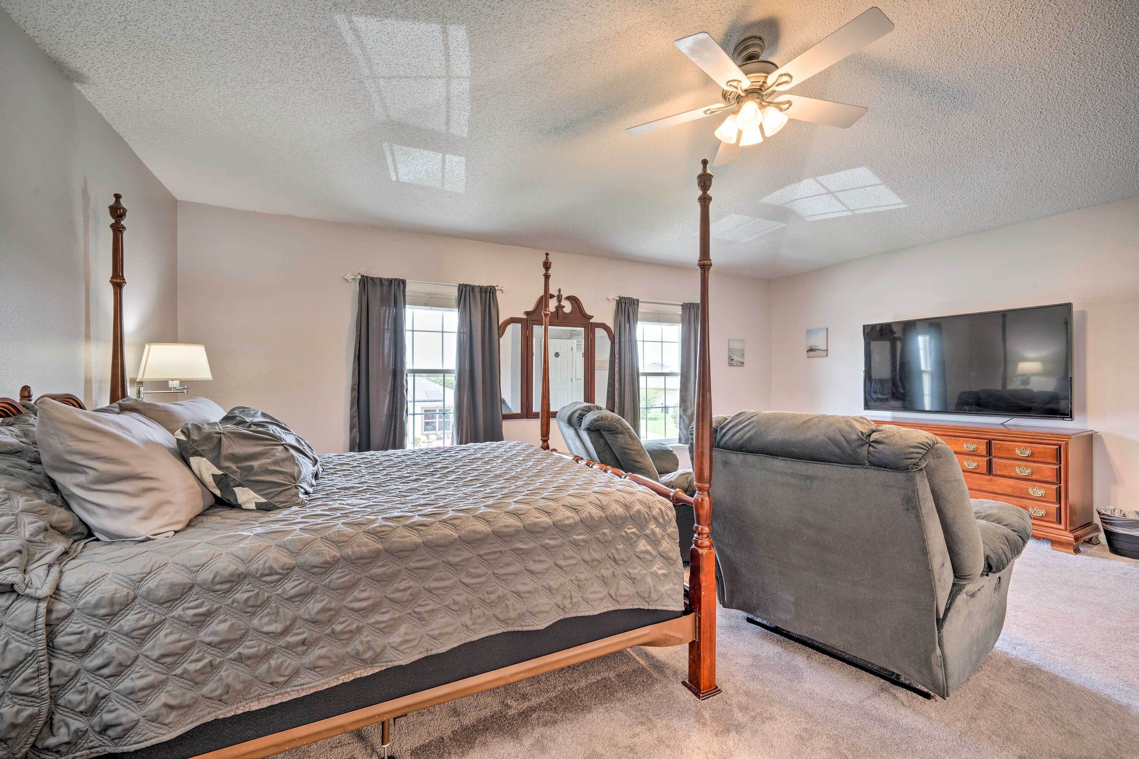 House (4 Bedrooms) | Interior