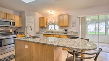 Rumah (4 Bedrooms) | Interior