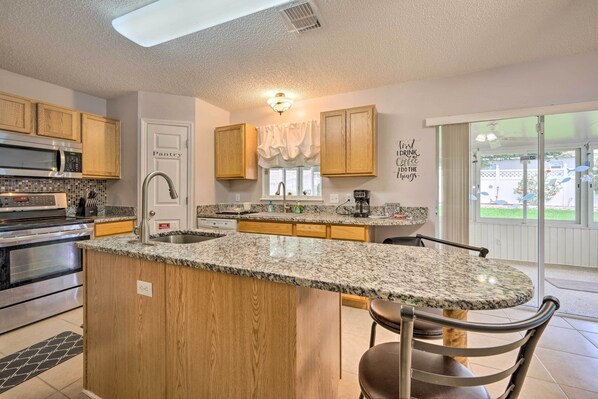 Rumah (4 Bedrooms) | Interior