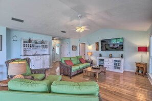 Interior - Waterfront Gulf Coast Getaway w/ Boat Dock! (Carrabelle)