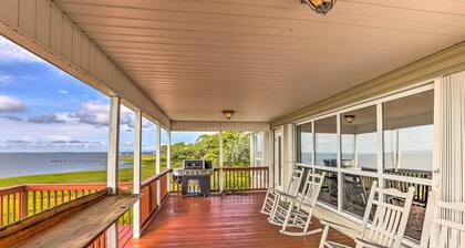 Waterfront Gulf Coast Getaway w/ Boat Dock!