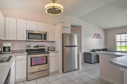 Private Pool: Family-friendly Cape Coral Retreat!